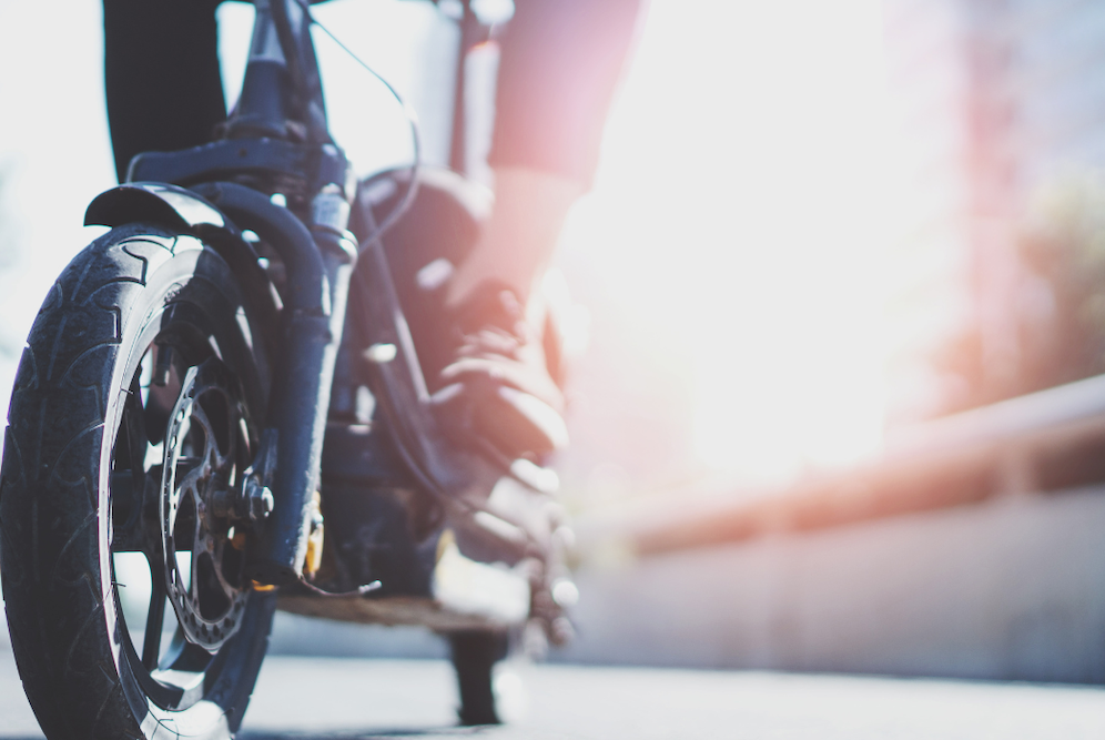 E-Scooter mit großen Reifen