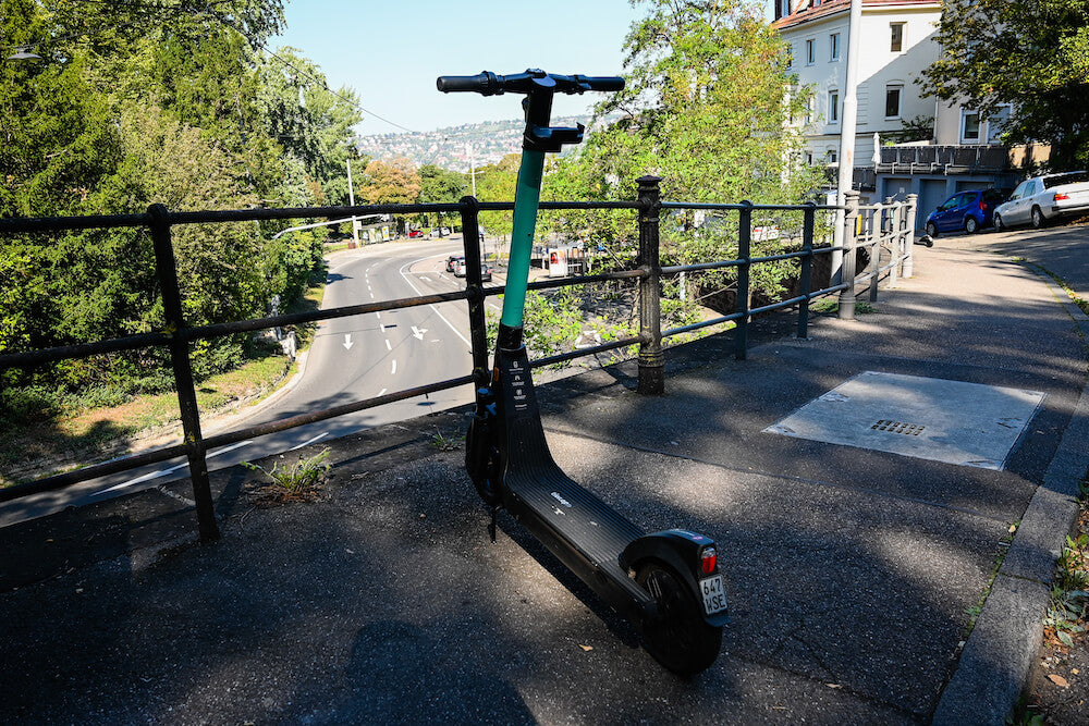 E-Scooter Kennzeichen anbringen
