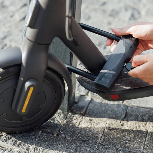 Roller Schloss STAHLWALL E-Scooter Schloss (8mm) – Feuergehärtetes Handschellenschloss Mit Tasche Für Roller & Fahrräder E Roller Schloss
